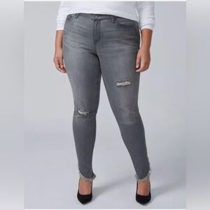 Lane Bryant Mid Rise Super Stretch Skinny Jeans size 18